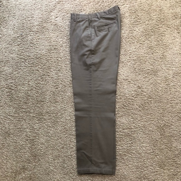 Lee Khaki Pants - Picture 1 of 6